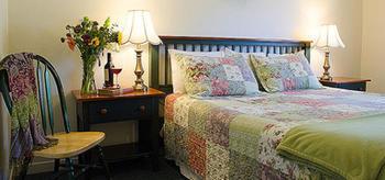 Carlin'S Cottage Court 2*